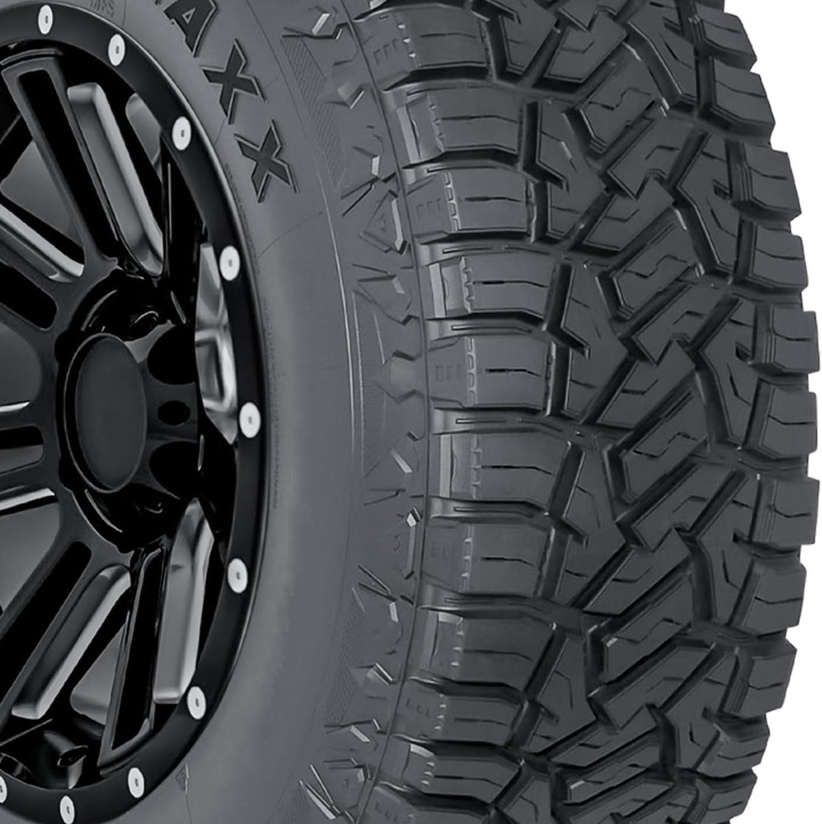275/60R20 116T XL Light Truck Tire I5008